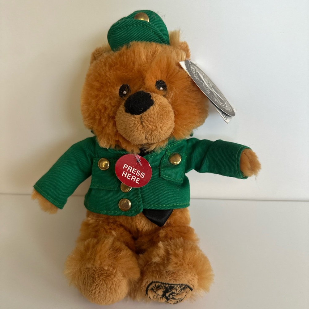 Cuddle Barn Elvis Presley Squeezer Bear Signature Product “Teddy‎ Bear” Edition